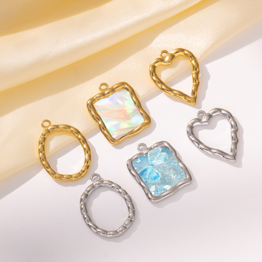 Vintage Collector - 5pcs Stainless Steel Heart Round Open