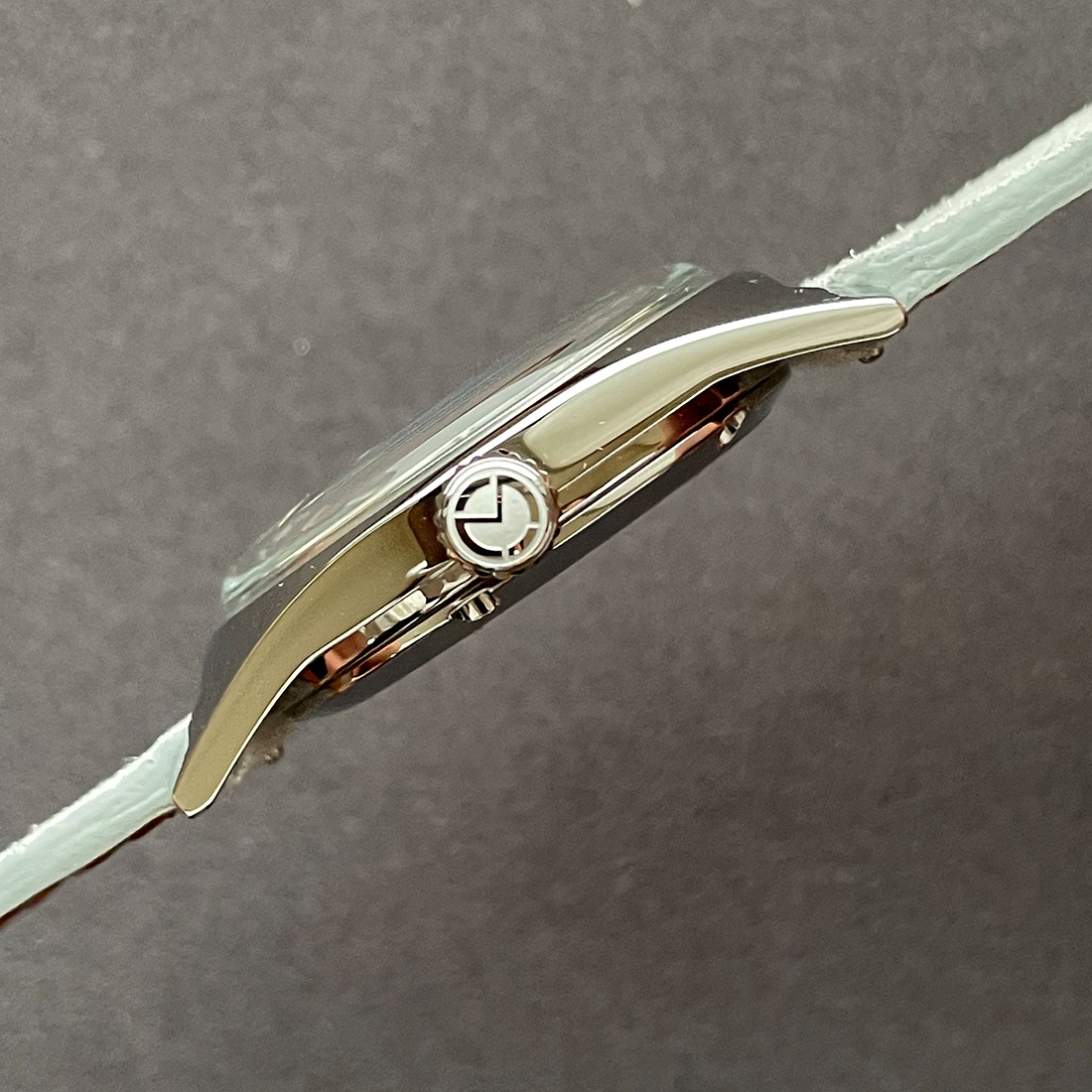 Merkur Watch Salmon Dial Watch - Vintage Collectible Watches reseña y precio